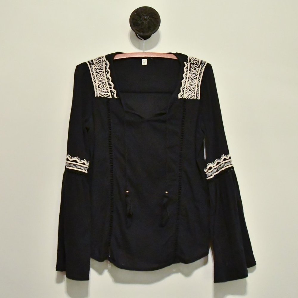 BOGO Billabong Embroidered Bell Sleeve Peasant Shirt